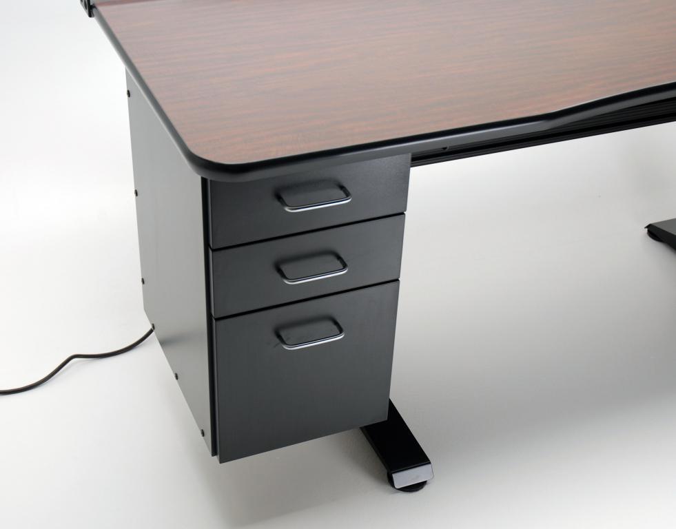 Ergo Vanguard Office 72 Adjule Height Desk Martin Ziegler Ergo Office Height Adjule Desk Drawers