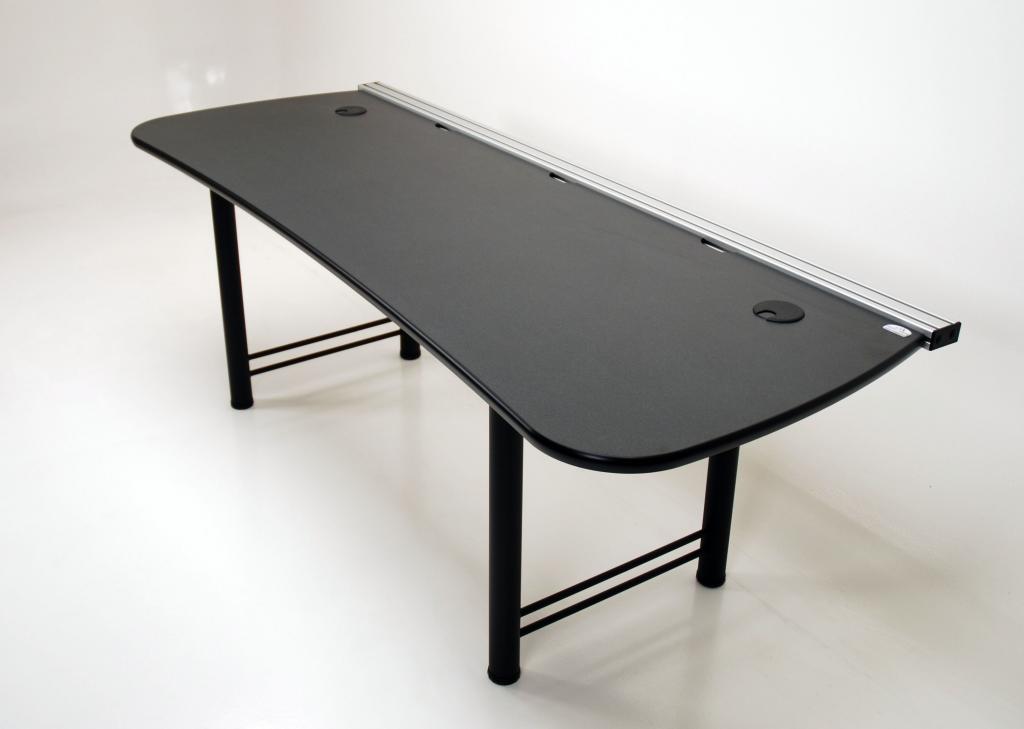 Vanguard Arc 84 Fixed Desk Martin Ziegler